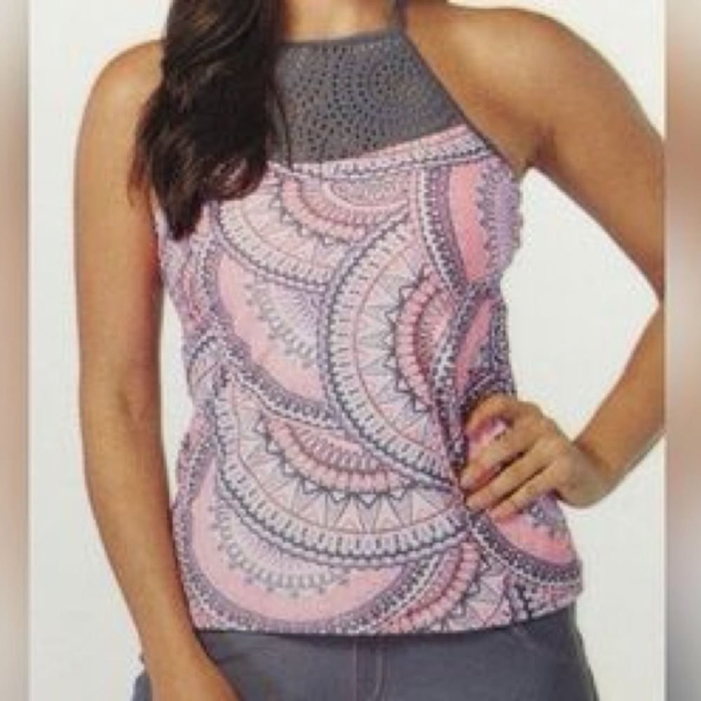 Free Country NWT Pink And Gray Geometric Patterned Tankini Swim Top Size Large